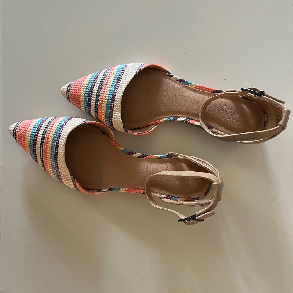 Crown Vintage-Evalinda Flat Size 7